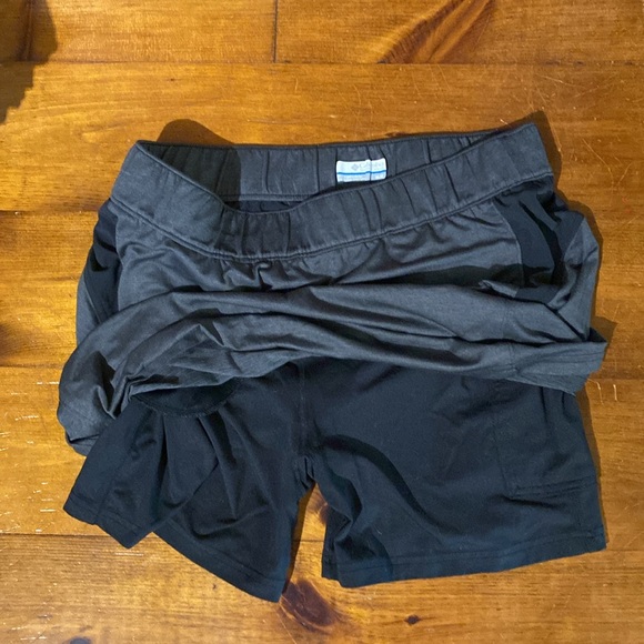 Women’s gray skirt made by Columbia - Picture 4 of 5